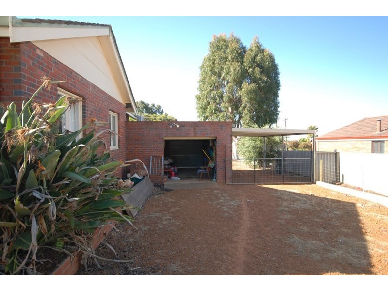 13 Lock Street, Narrogin WA 6312