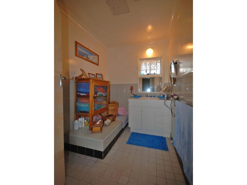 109 Narrakine Road, Narrogin WA 6312