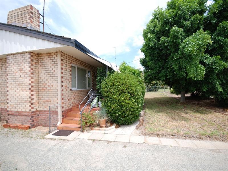 109 Narrakine Road, Narrogin WA 6312