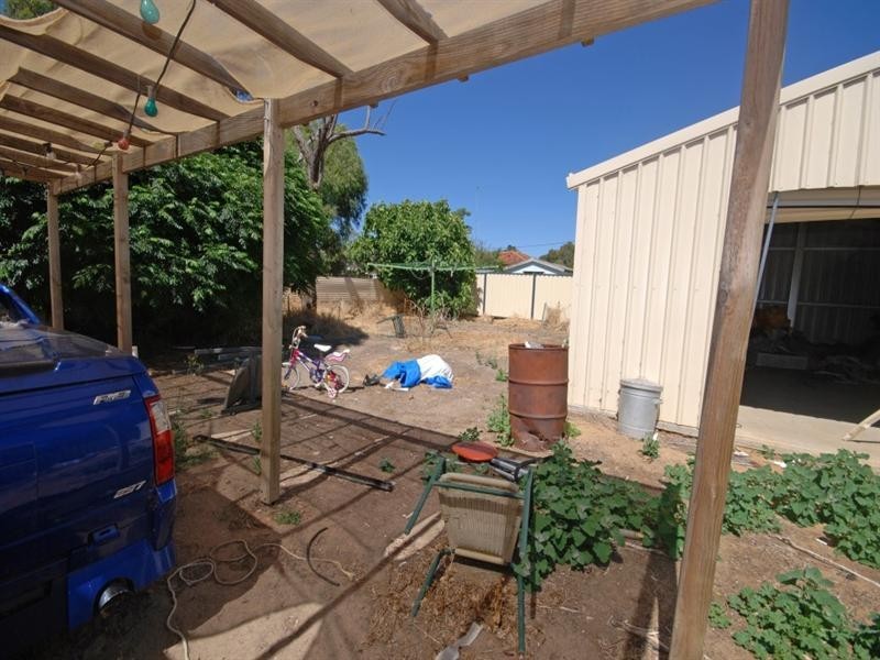 10 Clark Street, Narrogin WA 6312