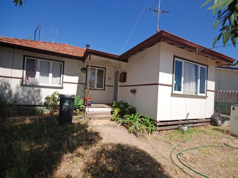 10 Clark Street, Narrogin WA 6312