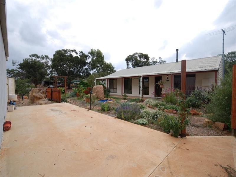 80 Herald Street, Narrogin WA 6312