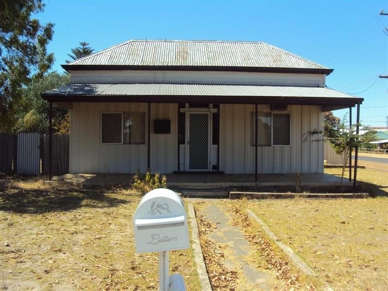 34 falcon Street, Narrogin WA 6312