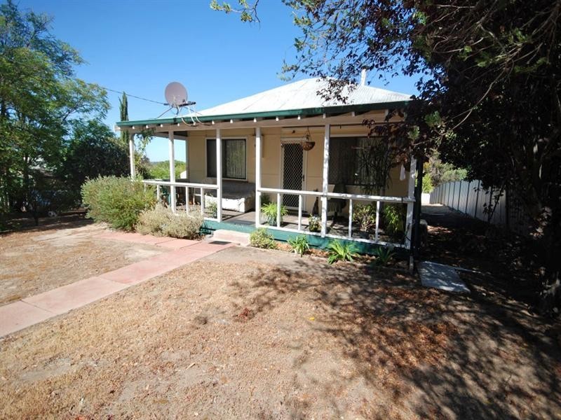 32 Butler Street, Narrogin WA 6312
