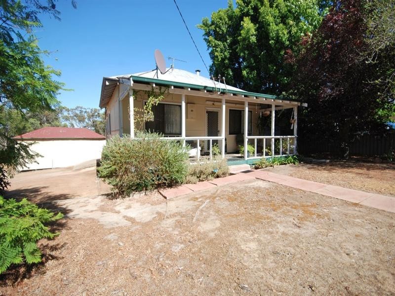 32 Butler Street, Narrogin WA 6312
