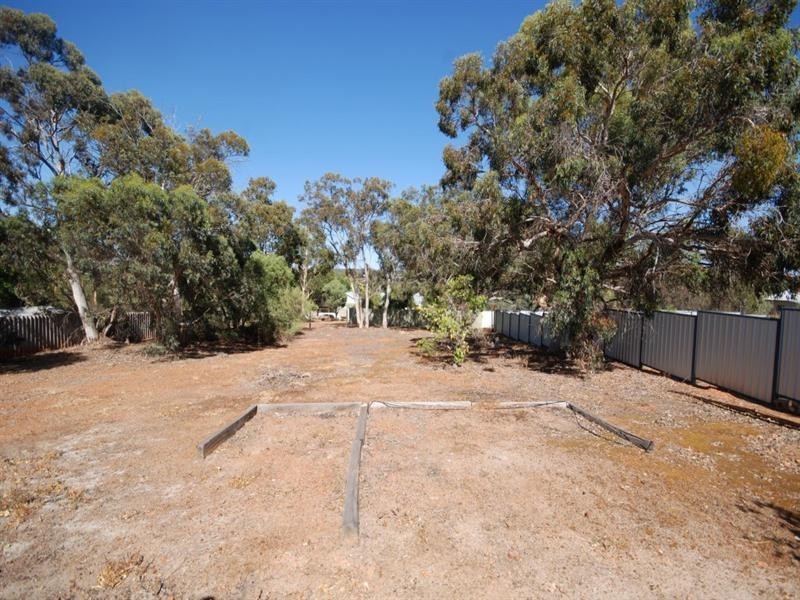 32 Butler Street, Narrogin WA 6312
