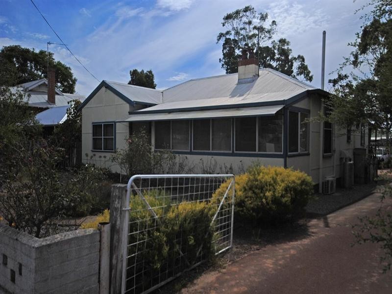 24 Jersey Street, Narrogin WA 6312