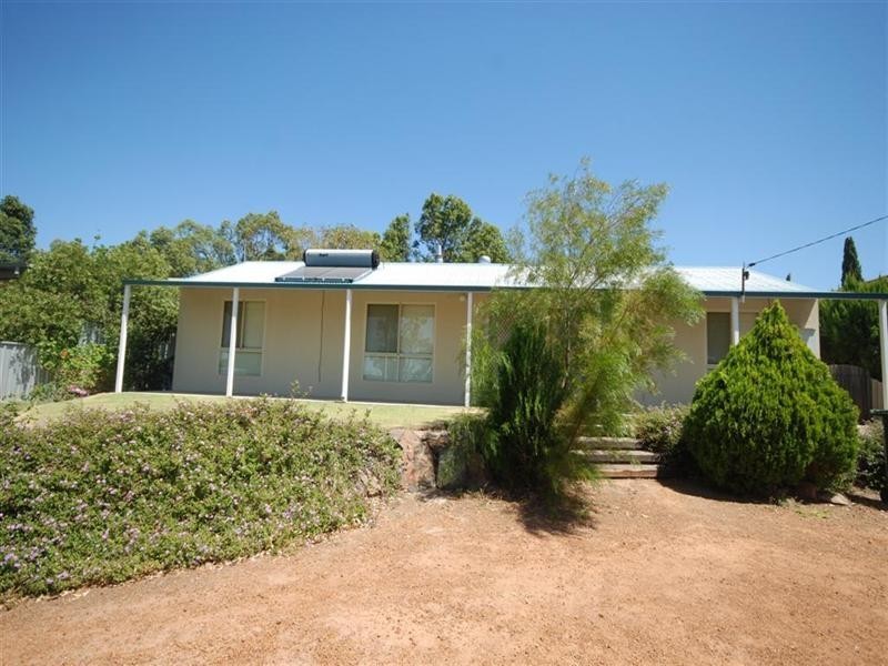 55 Hough Street, Narrogin WA 6312