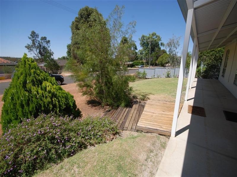 55 Hough Street, Narrogin WA 6312