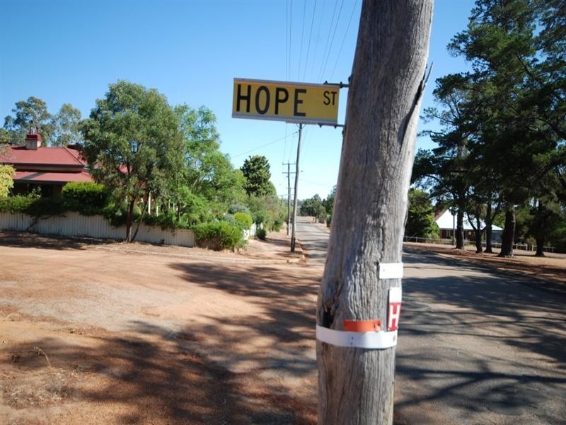 27 Argus Street, Narrogin WA 6312