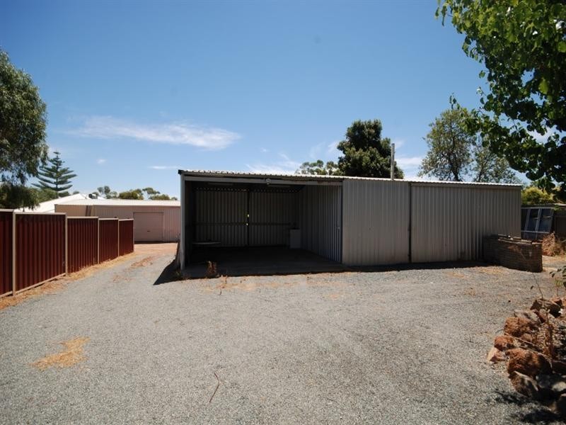 2 Harper Street, Narrogin WA 6312