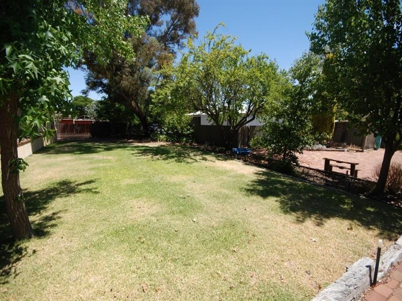 2 Harper Street, Narrogin WA 6312