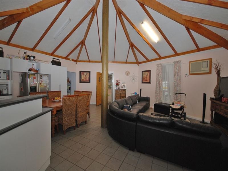 2 Cuballing Street, Cuballing WA 6311