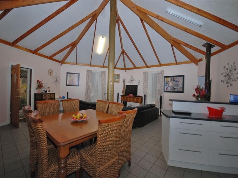 2 Cuballing Street, Cuballing WA 6311