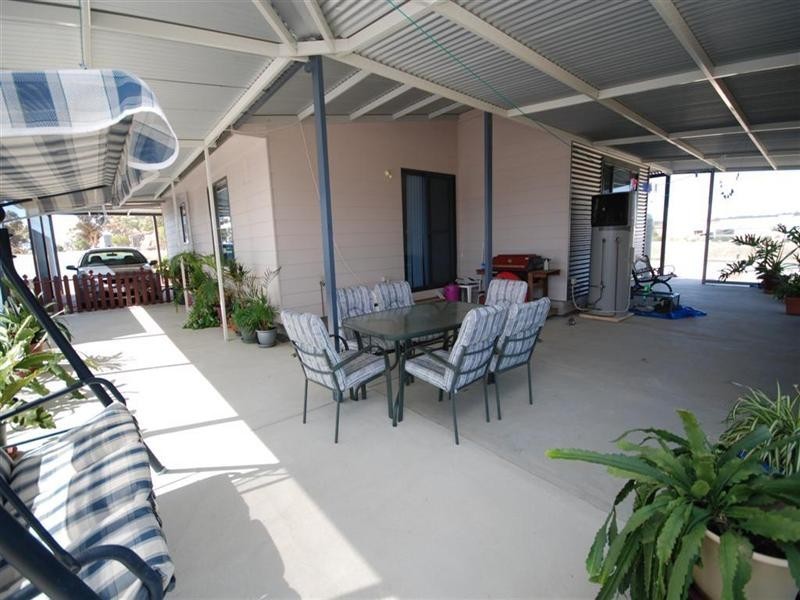 26 Curlew Way, Wickepin WA 6370