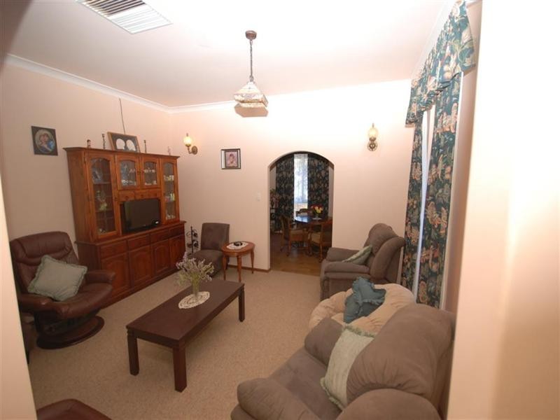 2 Hough Street, Narrogin WA 6312