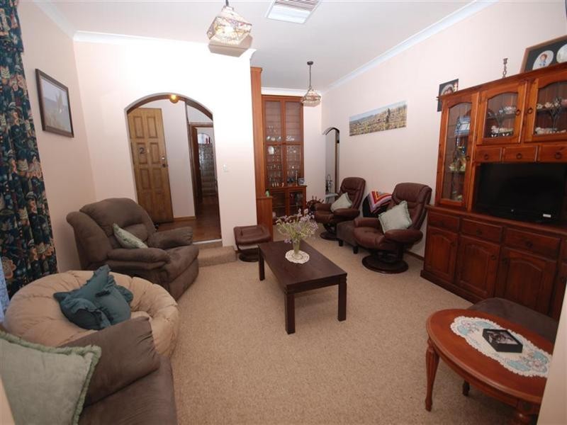 2 Hough Street, Narrogin WA 6312