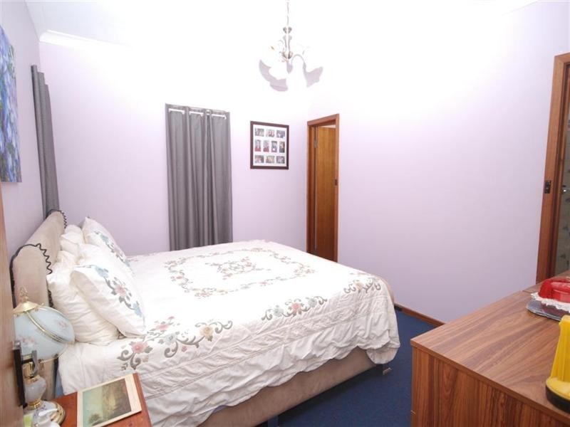 2 Hough Street, Narrogin WA 6312