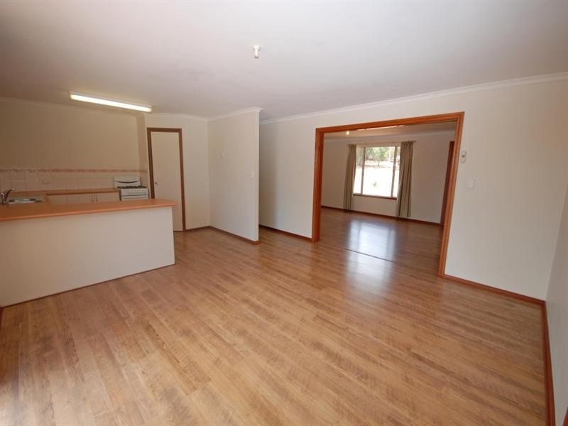 126 Cuballing Street, Cuballing WA 6311