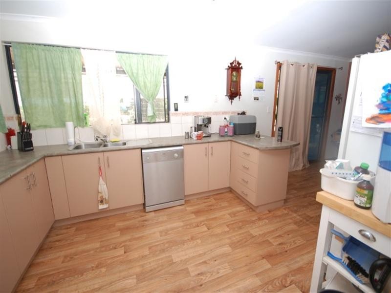 65 Russell Street, Cuballing WA 6311