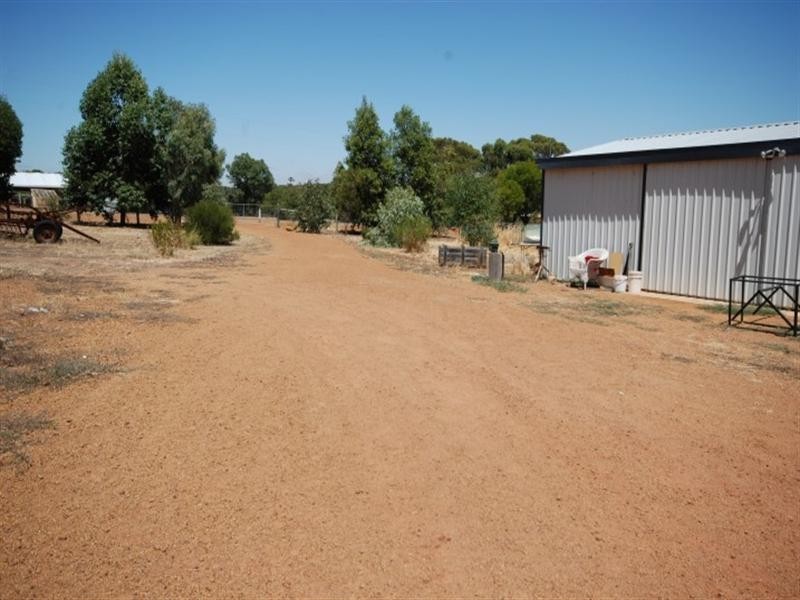 65 Russell Street, Cuballing WA 6311