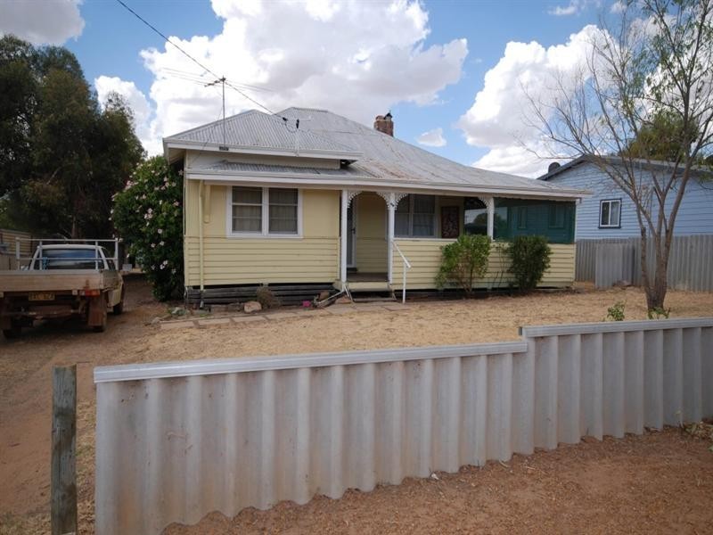 75 Fox Street, Narrogin WA 6312