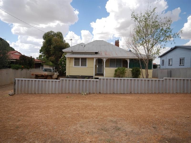 75 Fox Street, Narrogin WA 6312