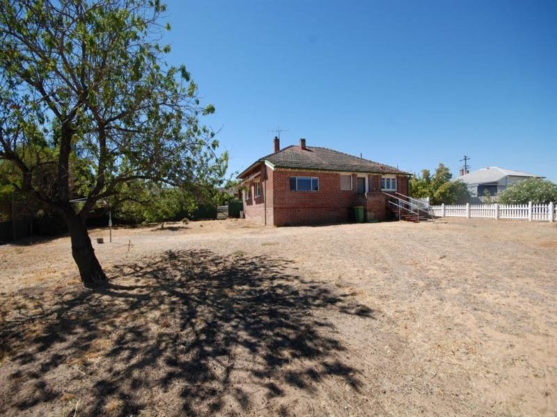 12 Ware Street, Wagin WA 6315