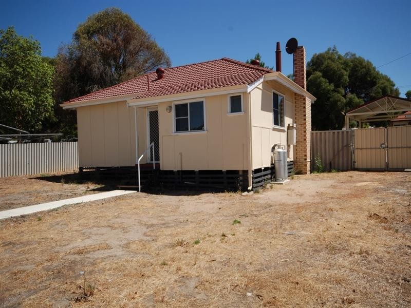 7 Clough Place, Narrogin WA 6312