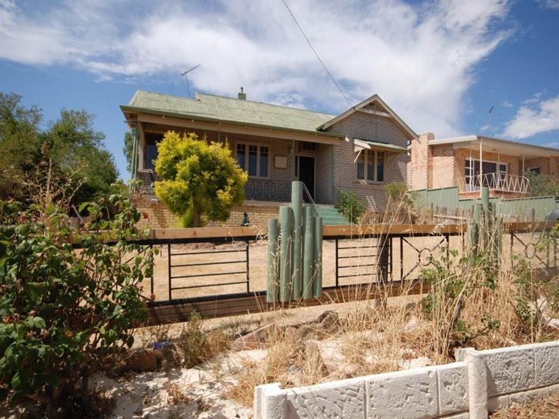 65 Williams Road, Narrogin WA 6312