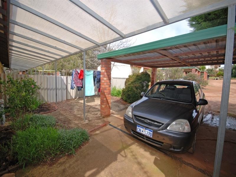 U 1, 2 and 3/1 Hough Street, Narrogin WA 6312