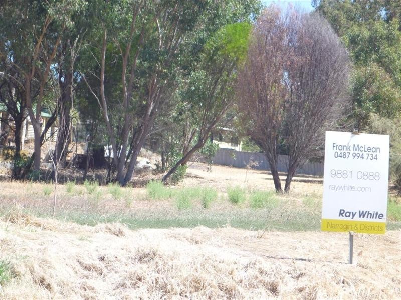 12 Cheetaning Street, Wandering WA 6308