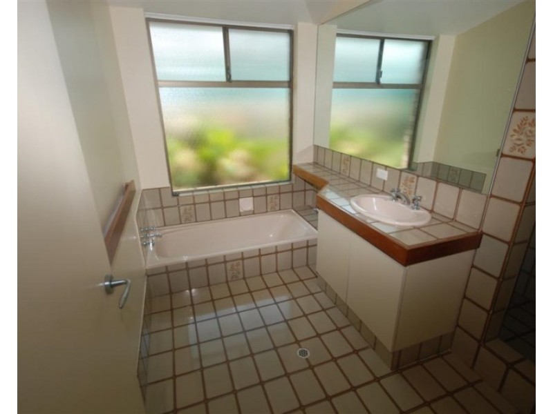 57 Sydney Hall Way, Narrogin WA 6312