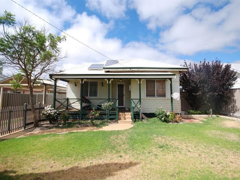 59 Clayton Road, Narrogin WA 6312
