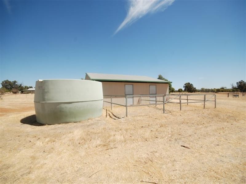 176 Contine Road, Dumberning WA 6312