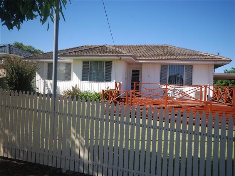 42 Doney Street, Narrogin WA 6312