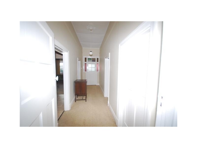 27 Clayton Road, Narrogin WA 6312