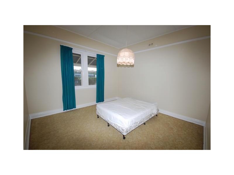 27 Clayton Road, Narrogin WA 6312