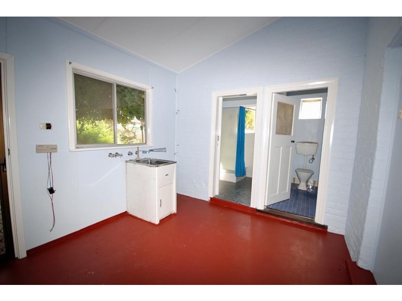 27 Clayton Road, Narrogin WA 6312