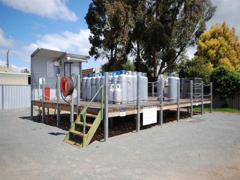 24-26 Fairway Street, Narrogin WA 6312