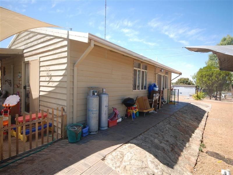 11 Eliot Street, Pingelly WA 6308