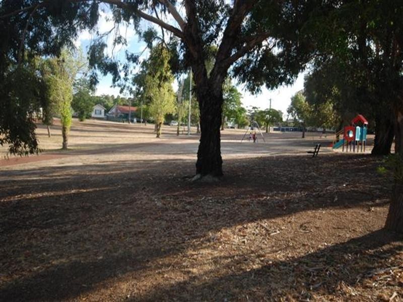 16 Andrews Street, Narrogin WA 6312