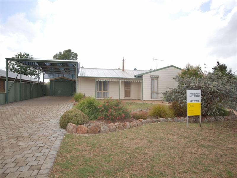 16 Fry Street, Williams WA 6391