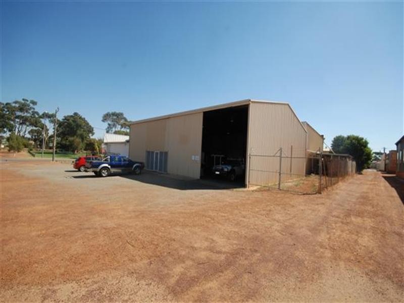 1 Grant Street, Narrogin WA 6312