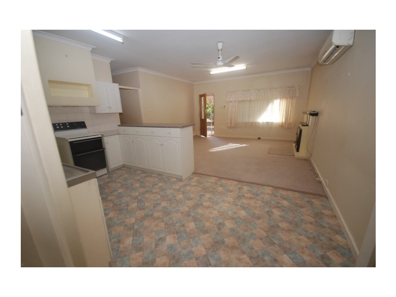 109 Narrakine Road, Narrogin WA 6312