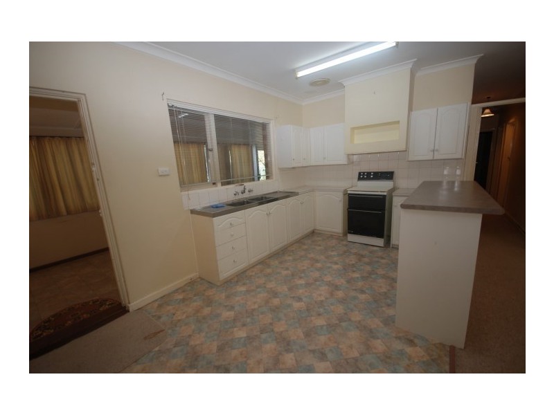 109 Narrakine Road, Narrogin WA 6312