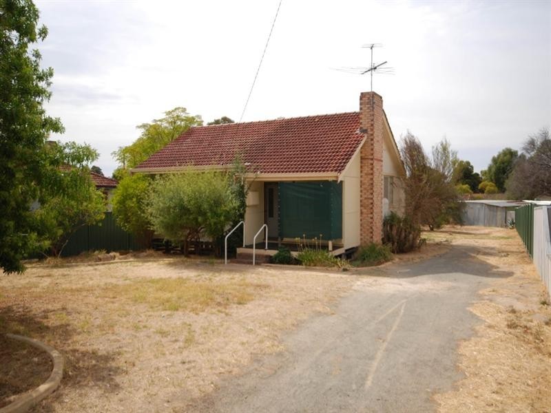 5 Clough Place, Narrogin WA 6312