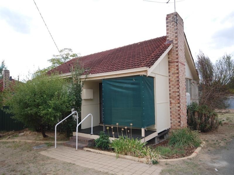 5 Clough Place, Narrogin WA 6312