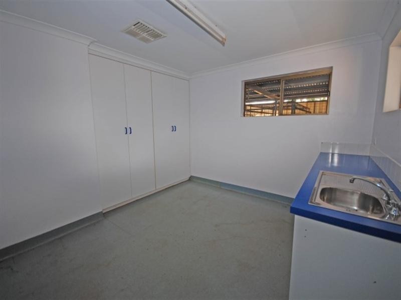 200 Earl Street, Hillside WA 6312