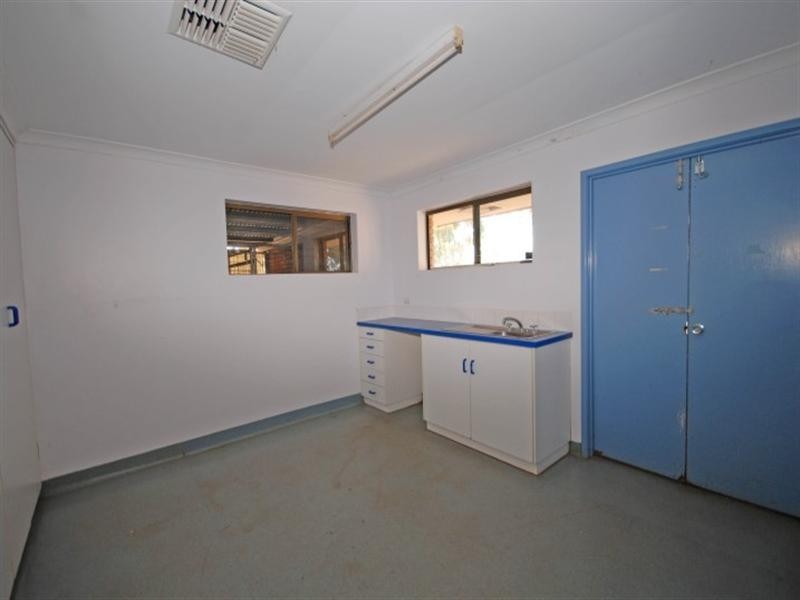 200 Earl Street, Hillside WA 6312